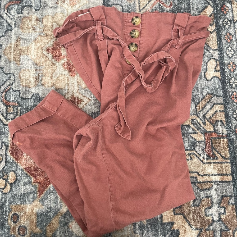 Women's pink Pants with Button Detail